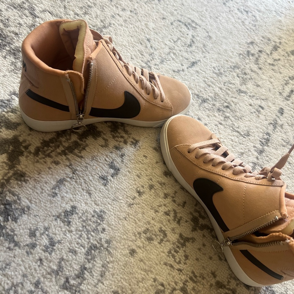 Nike High-Top Sneakers in Tan and White - Picture 2 of 4